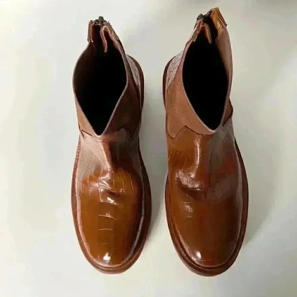 Free People Arlo Sante Fe Chelsea Boots - Picture 6 of 7